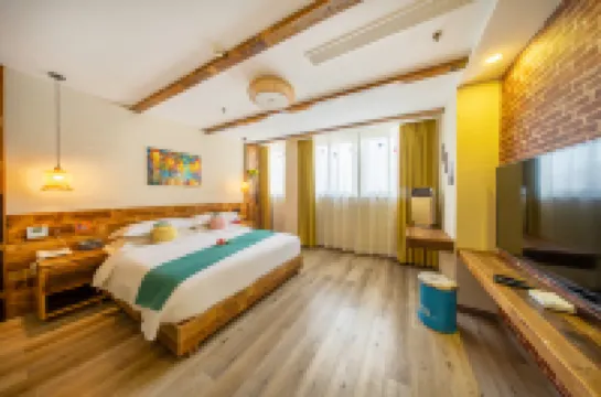 Shuiyue Qinghua Hotel