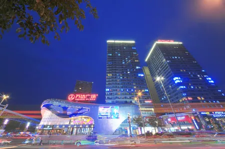 Lavande Hotel (Chengdu Shudu Wanda Plaza) Отели рядом с достопримечательностью «Sandaoyan»