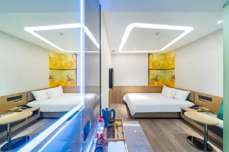 HanTing Premium Hotel (Shanghai Qixin Road Subway Station) Отели рядом с достопримечательностью «Minhang Gymnasium»