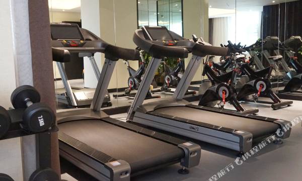 Rezen Dong Hotel (Chengdu Chunxi Road Tianfu Square)