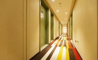 Ibis Hotel (Lanzhou Dongfanghong Square)