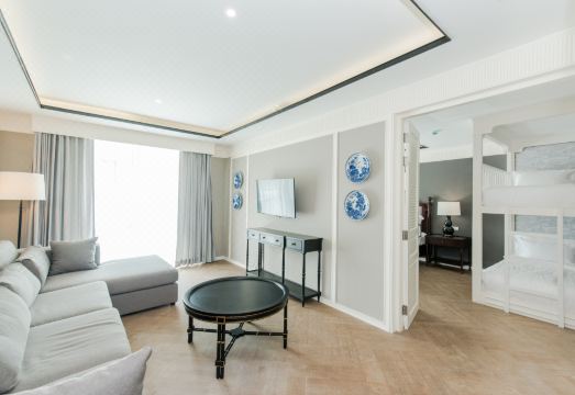 마리나 갤러리 리조트 석양