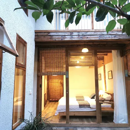 Pugu Inn