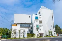 Sun Dialogue Hotel by Cosmos Creation