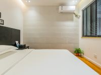 英卓未来公寓智能酒店(西安交通大学店) - 两室两厅智能房