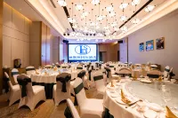 Liston International Hotel (Urumqi High-speed Rail Station Jingkai Wanda Plaza Store) - جاكوزي