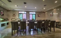 Starway Hotel (Ji'an People's Square Bailuzhou Academy Store)