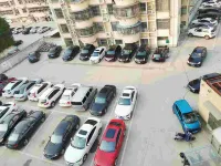 Jinjiang Inn Select (Yangzhong Middle Yangzi Road) - parcheggio