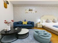 成都丽思顿公寓式酒店 - 浪漫北欧大床房