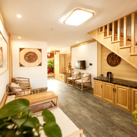 Renyi Inn
