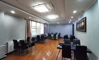 Anyang Huadu Hotel (Teachers College Cangxiang Street)