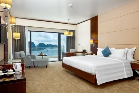 Wyndham Legend Halong