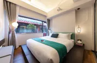 Huashinian Flower Art Life Aesthetics Designer Hotel