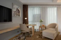 Vienna Hotel (Yueyang east railway station store)