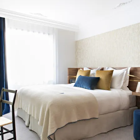 Hotel Parister & Spa Отели рядом с достопримечательностью «Кабаре Фоли-Бержер»