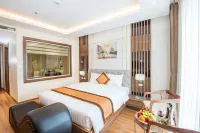 Manh Quan Luxury Hotel Hôtels à : Đống Đa