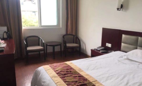 Three Gate 9 1 Hotel