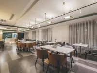 蘭州東方紅廣場蘭州大學亞朵飯店 邮政大厦附近的飯店