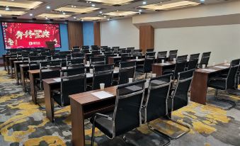 Venice International Hotel - Housity