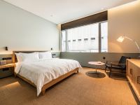 成都LUMA设计师酒店 - 轻奢极简大床房