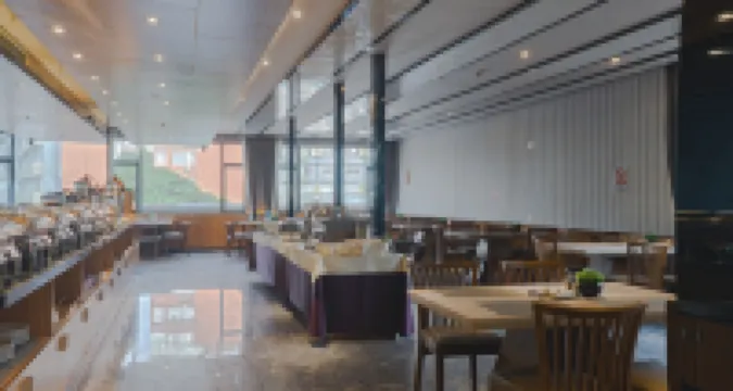 Paco Hotel (Guangzhou Tianhebei Tianpingjia Metro Station)