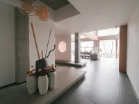 Daxin Yunjian Hotel