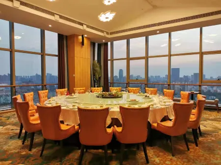 Bali Holiday Hotel Отели рядом с достопримечательностью «The University of Nottingham Ningbo»