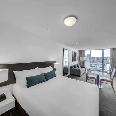 Adina Apartment Hotel Wollongong Hotels near Illawarra Museum