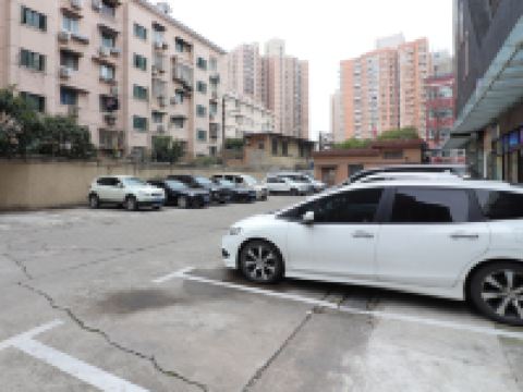 Zsmart智尚酒店(上海北外滩宝山路地铁站店)