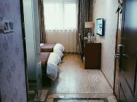 速8酒店(南昌火车站站前路店) - 标准双床房