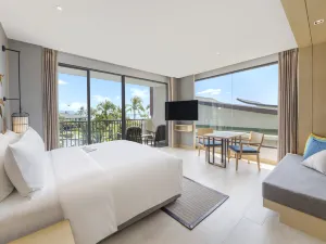 Le Meridien Khao Lak Resort & Spa