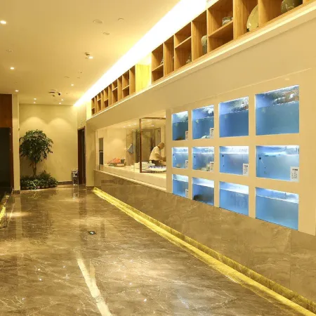 Rezen Hotel Wansheng International
