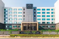 Atour Hotel (Shanghai New International Expo Center Longyang Road) Hotels near BAILIAN DONGJIAO SHOPPING MALL