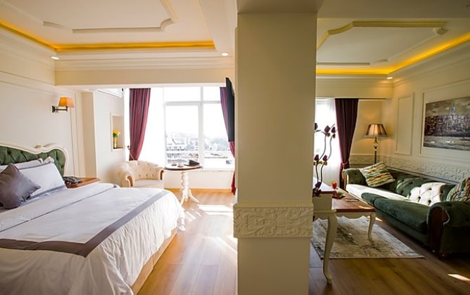 Andalouse Elegante Suite Hotel