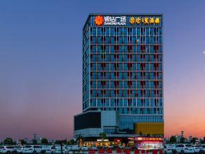 Yunji Apartment (Foshan Changlu Farm Silver Diamond Plaza)