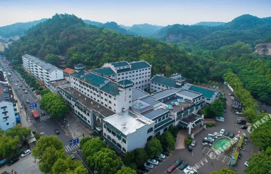 新昌白雲山莊（大佛寺店）