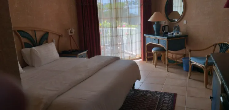 蔚藍精品度假村