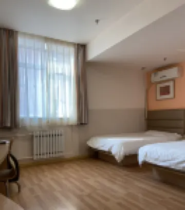 グレースイン(Grace Inn)ホテル(瀋陽鉄道駅東広場太原街歩行街） 伍文化城周辺のホテル