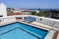 Maru Maru Hotel - Pools