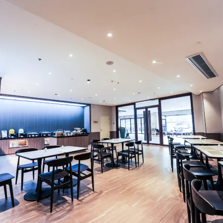 HanTing Hotel (Ningguo Development Zone South Railway Station)