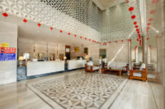 Nantai Crystal Hotel (Dayi High-Speed Railway Station)