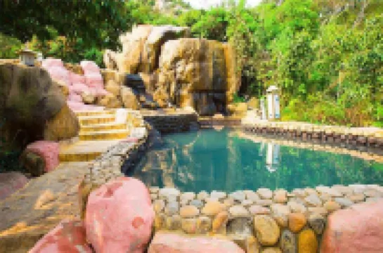 金堡豪庭大飯店（新興汽車客運站廟街步行街店）