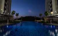 Ramada by Wyndham Meridin Johor Bahru - Rooftop Pools