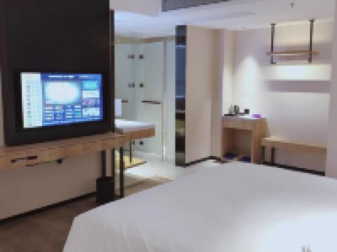 新西里酒店(玉林云天宫店) - 豪华大床房