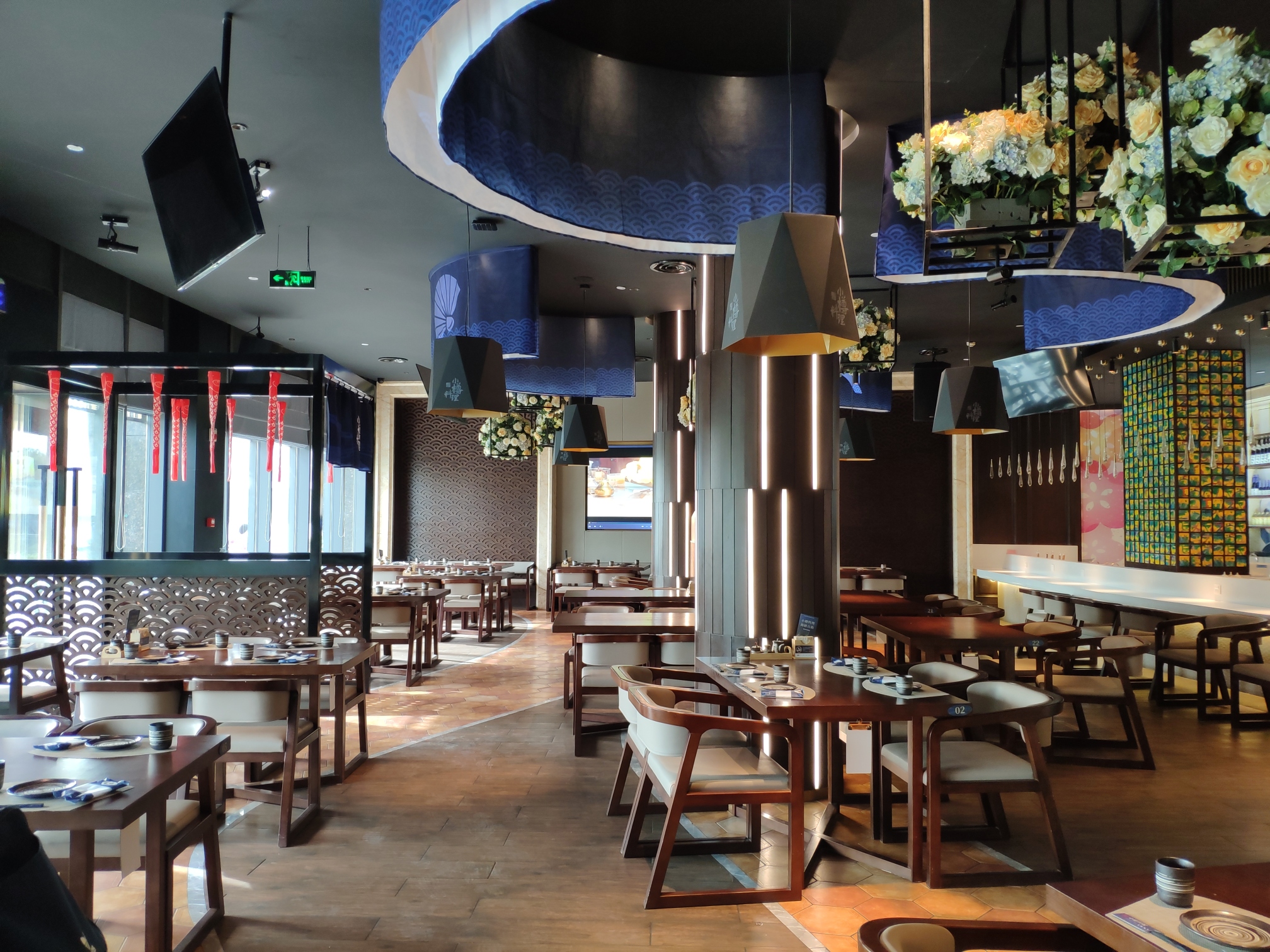 Yading Hotel Over view