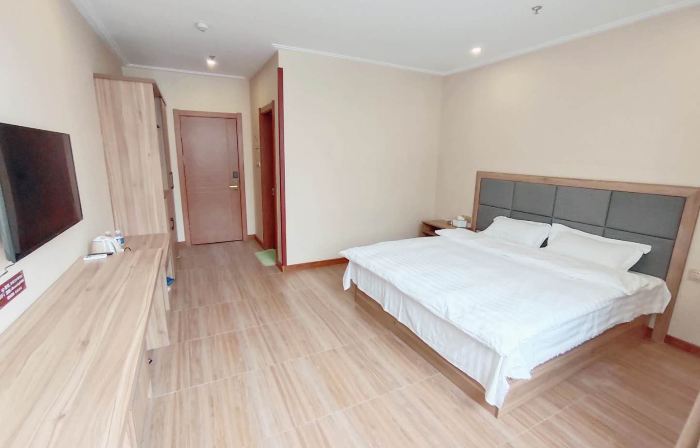 Tonghua Daohuaxiang Business Hotel