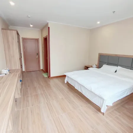 Tonghua Daohuaxiang Business Hotel