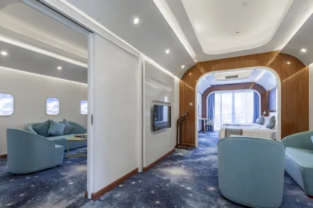 Haishe Holiday Hotel (Shenzhen Jiaochangwei)