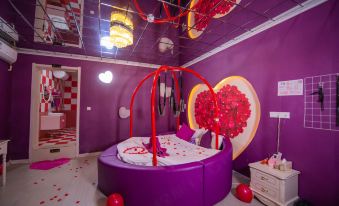 Tong Hua Shenhuxi Hello Kitty Theme Hotel