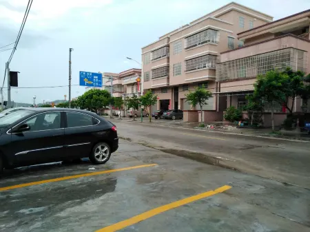 Taishan Hengyue Tavern Отели рядом с достопримечательностью «Southeast Asian Folklore Garden of Overseas Chinese»